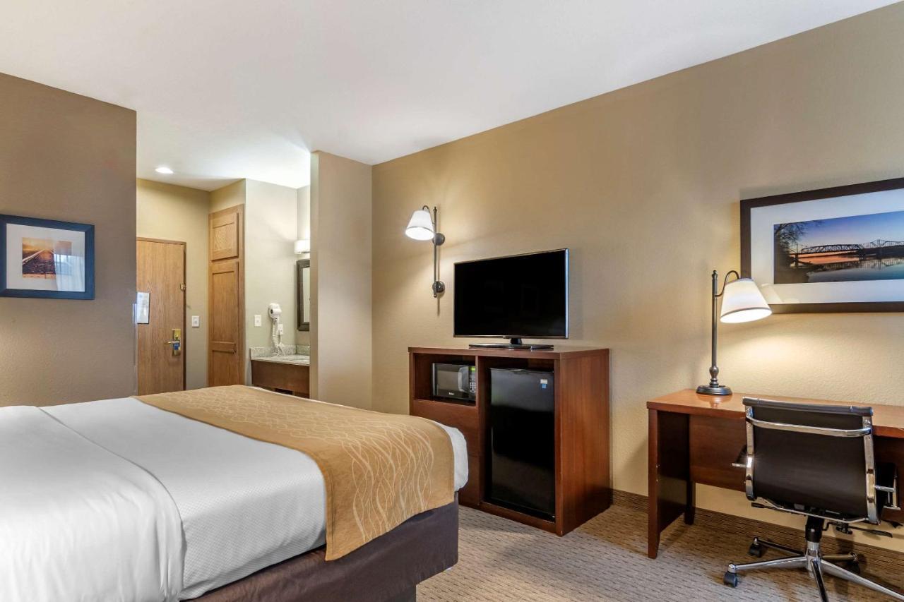 Comfort Inn Warrensburg Station Экстерьер фото