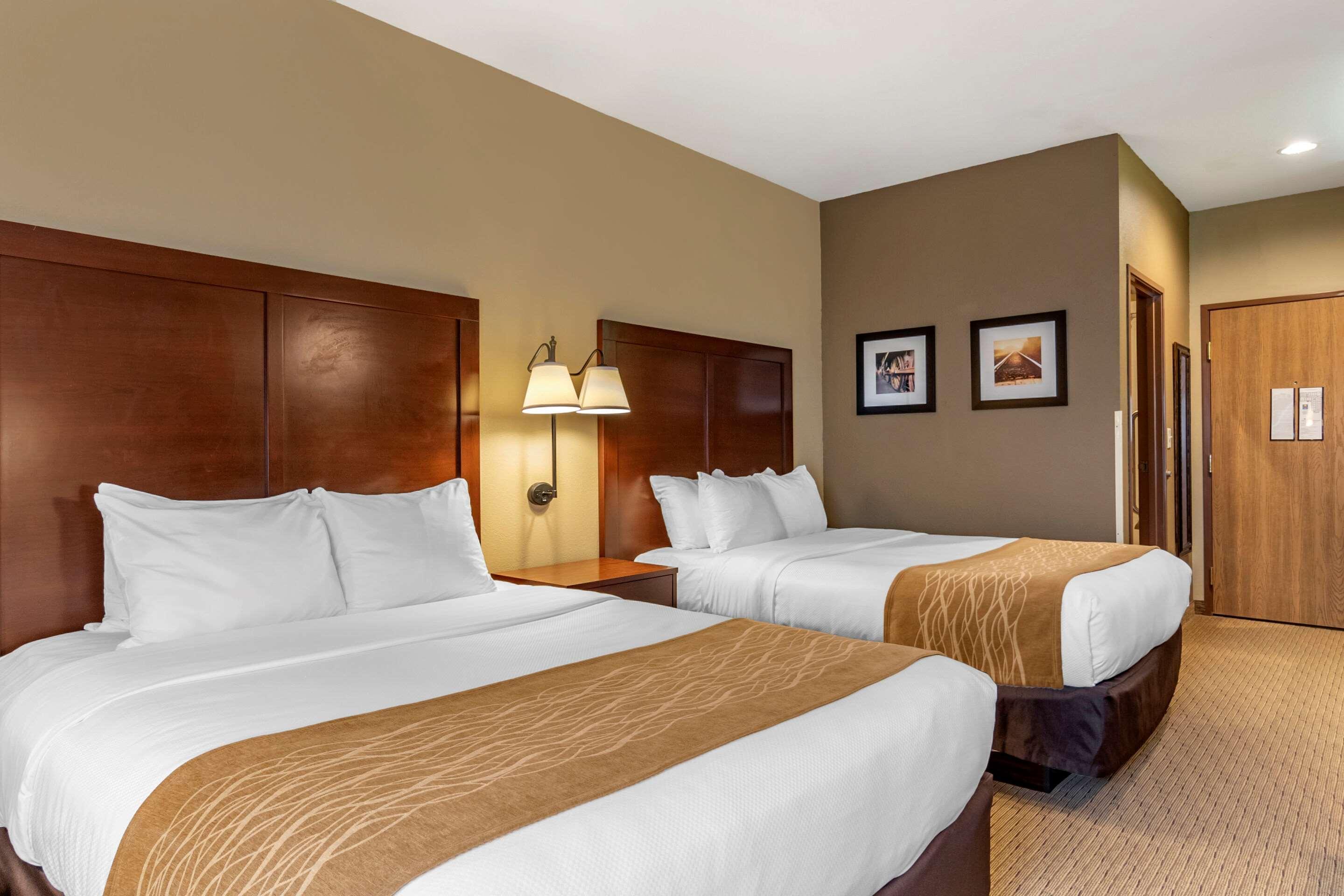 Comfort Inn Warrensburg Station Экстерьер фото