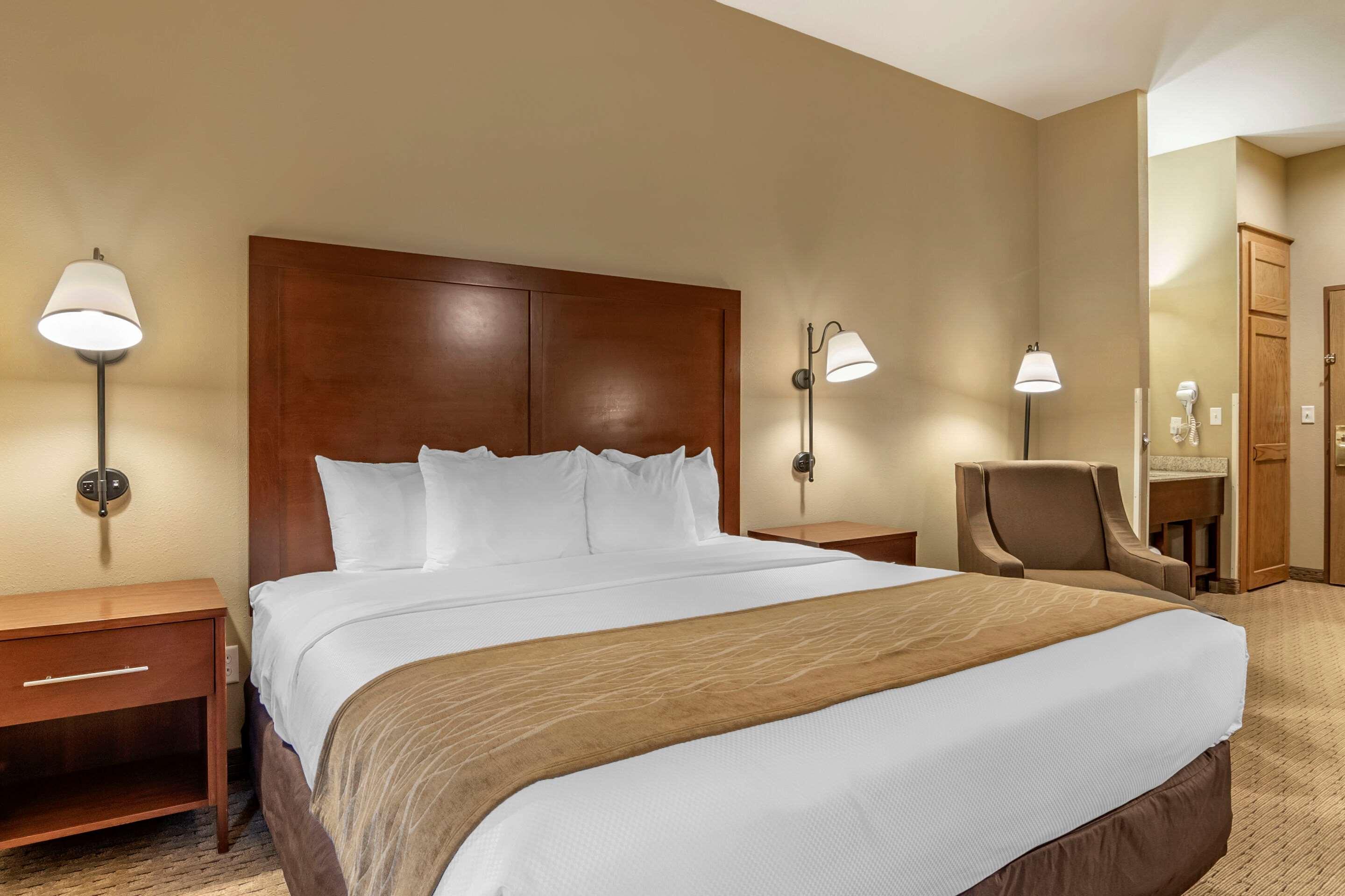 Comfort Inn Warrensburg Station Экстерьер фото