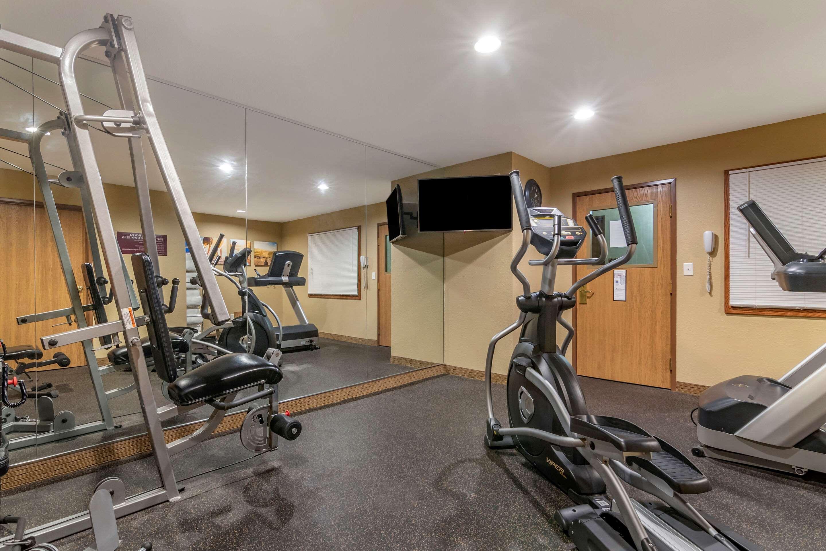 Comfort Inn Warrensburg Station Экстерьер фото