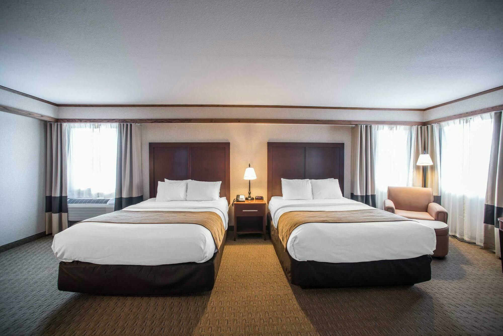 Comfort Inn Warrensburg Station Экстерьер фото