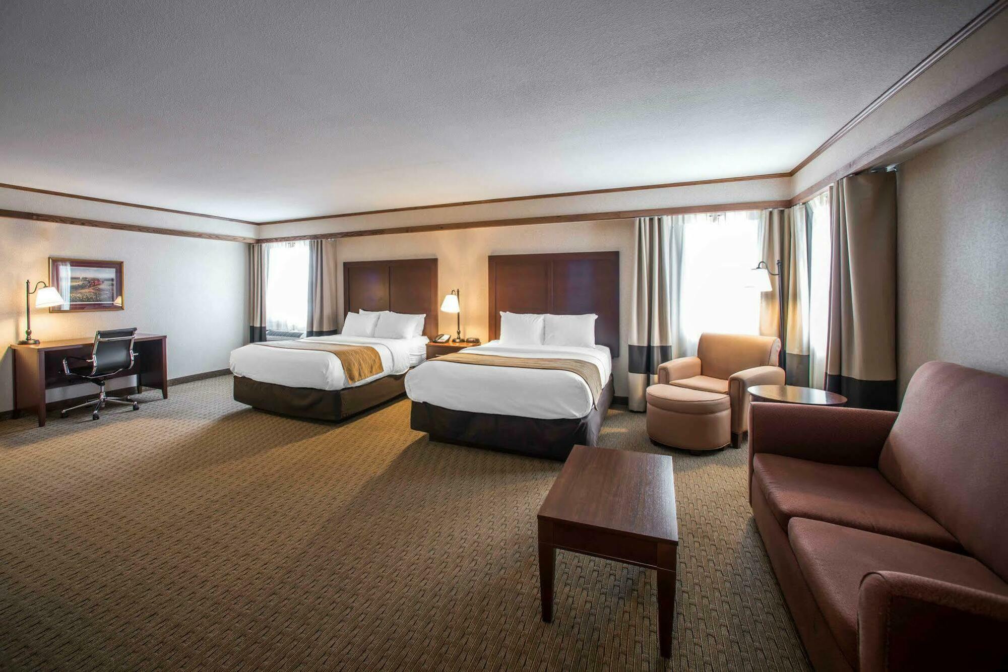 Comfort Inn Warrensburg Station Экстерьер фото